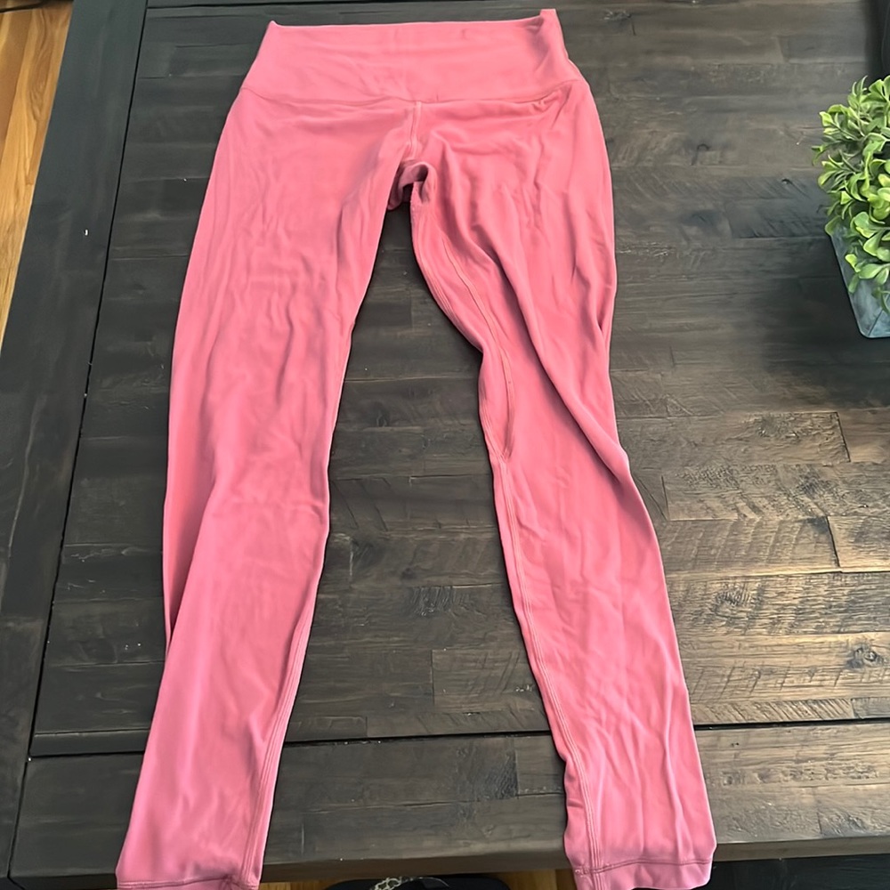 lululemon pink leggings size 8 inseam 28.